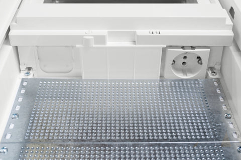 Cofret media combi cadru și ușă cu 4 rânduri verticale