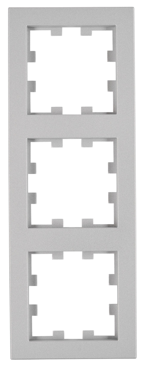 Ramă 3 aparate, Design CUBIC, argintie