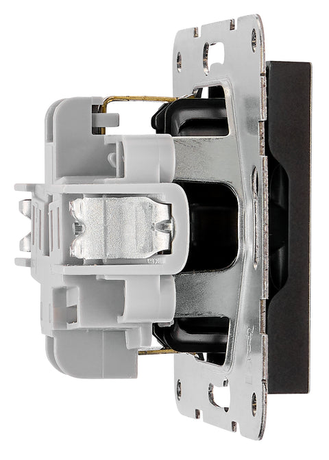Socket outlet with safety shutter, cage clamps, black