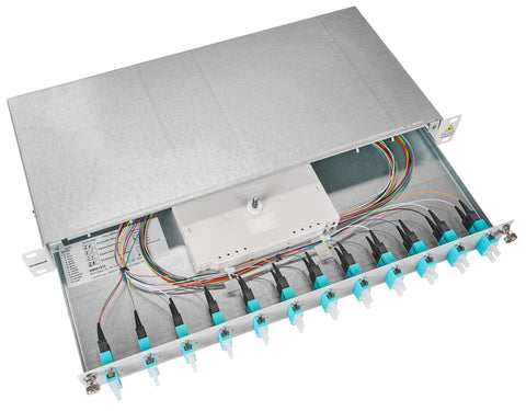 Splicebox, 16 fibre,SC,50/125µm OM3, culisant,19",1UV