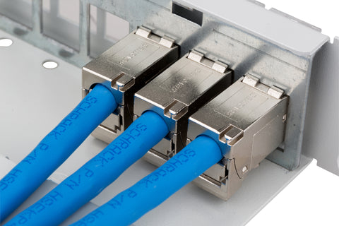 Patchpanel gol 19" pt. 24 module(SFA)(SFB),loc pt. Etichete