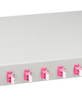 Splicebox, 16 fibre,LC,50/125µm OM4, culisant,19",1UV , ECO