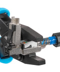 Parallel Plier for closing of S-JACK housing and