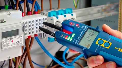Current/ voltage tester LED+LCD 200A AC/DC, 1500VDC, 1000VAC